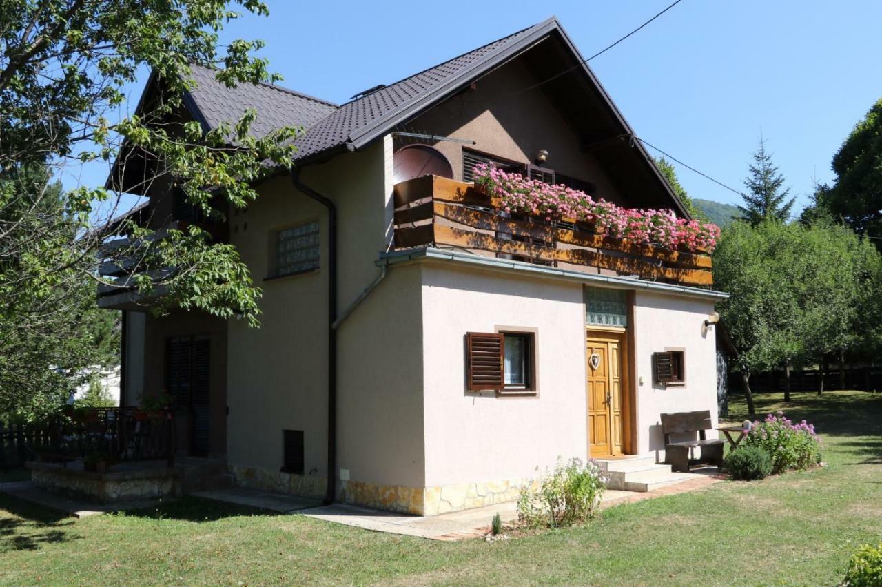 Holiday Home "Iris" Near Plitvice Lakes Rudanovac Exteriör bild