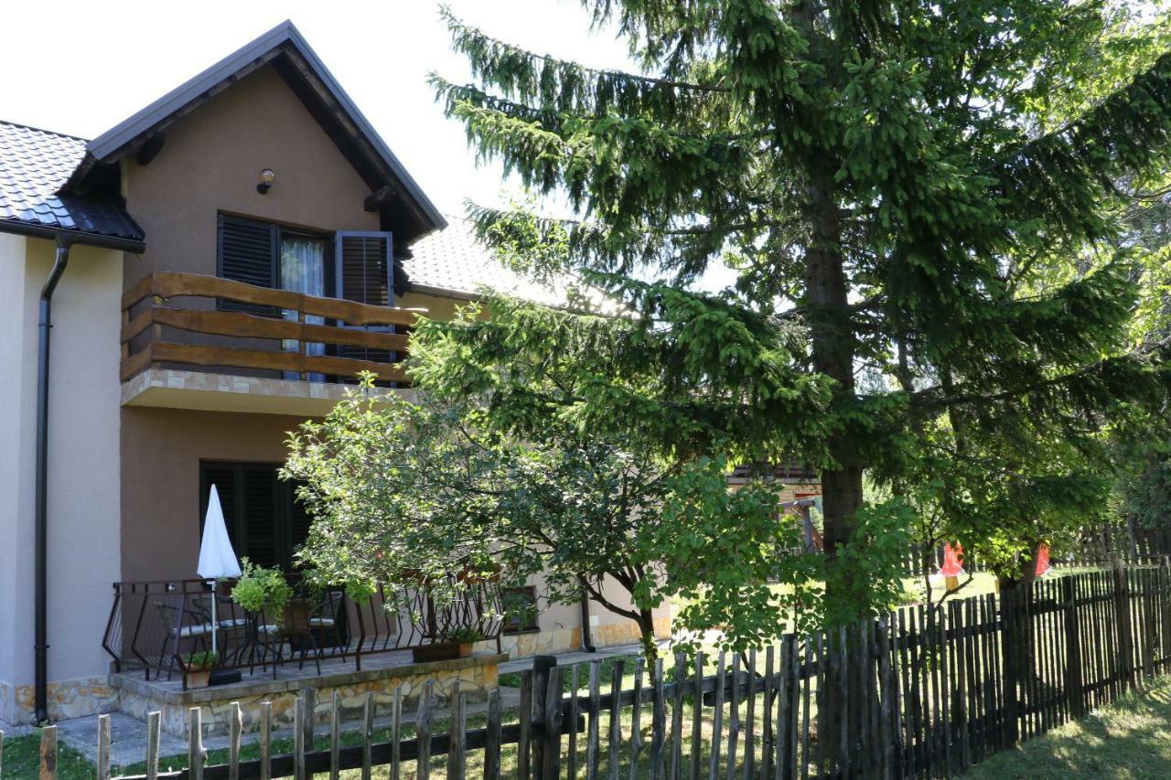 Holiday Home "Iris" Near Plitvice Lakes Rudanovac Exteriör bild